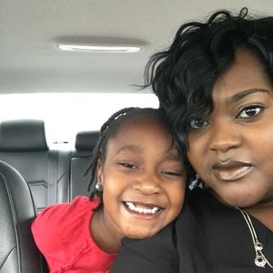 Meet your Posher, Latoya